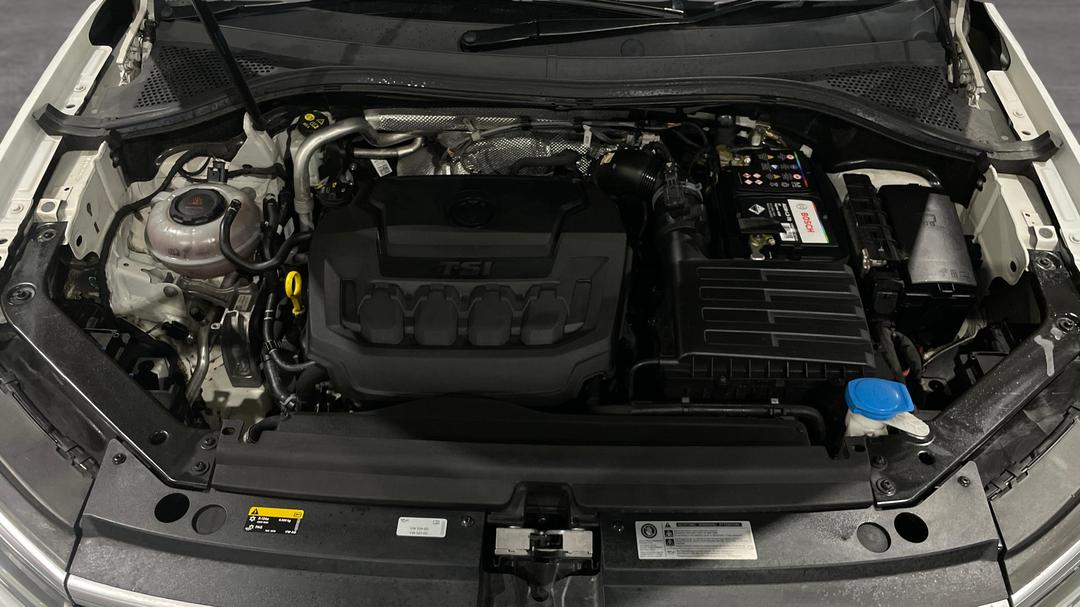 2019 Volkswagen Tiguan 132 Tsi R-line Edition, Automatic, 131927 km, Open Bonnet (Engine)