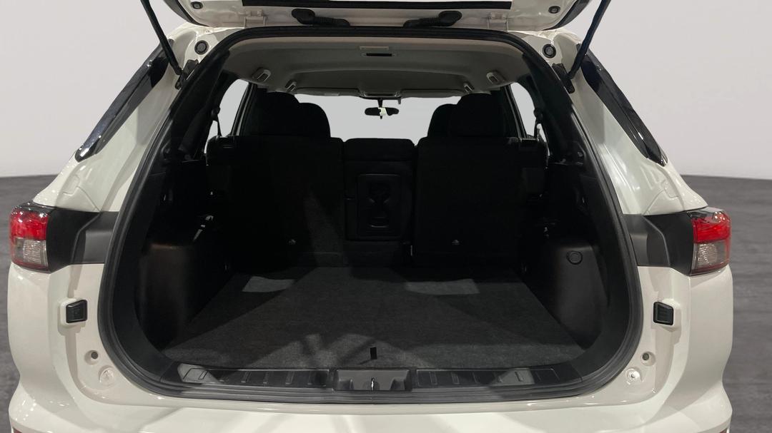 2024 Mitsubishi Outlander Es 5 Seat (2WD), Automatic, 50888 km, Boot Inside View