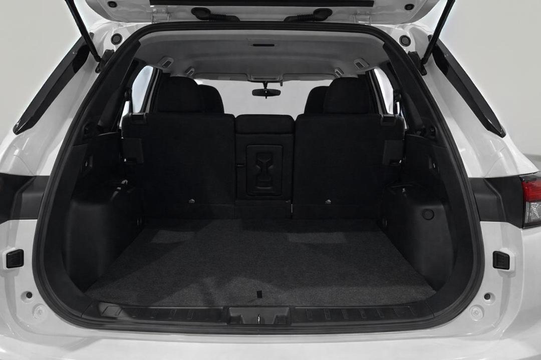2024 Mitsubishi Outlander Es 5 Seat (2WD), Automatic, 50933 km, Boot Inside View