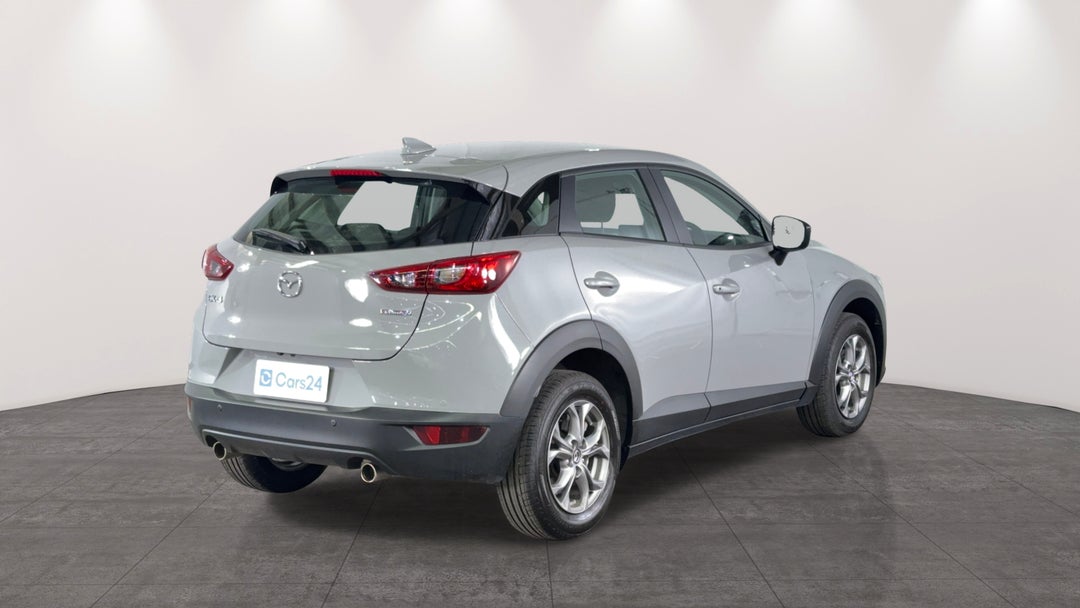 Right Back Diagonal (45- Degree) View