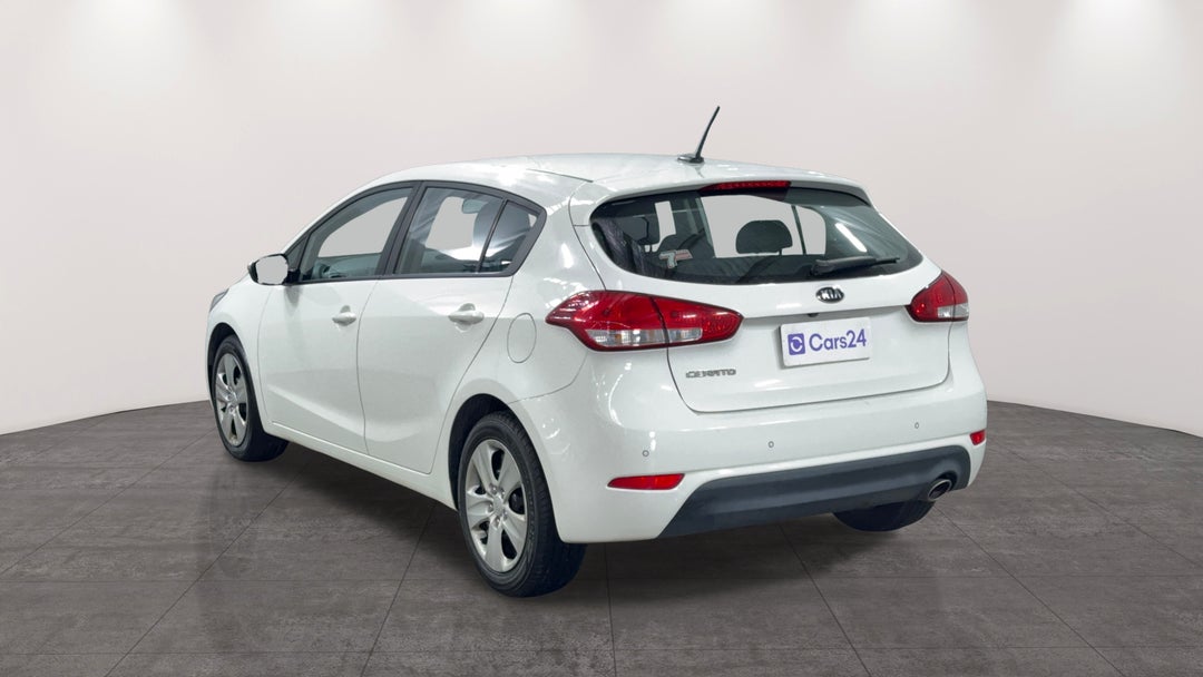 Left Back Diagonal (45- Degree) View