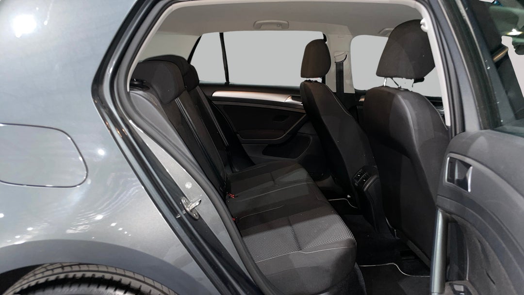 2018 Volkswagen Golf 110 Tsi Trendline, Automatic, 103584 km, Right Side Rear Door Cabin View