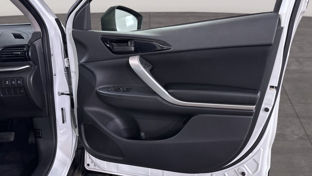 2023 Mitsubishi Eclipse Cross Es (2WD), Automatic, 39748 km, Speaker View