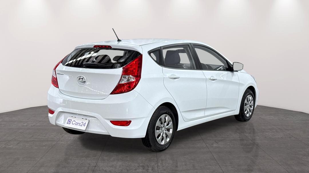 2016 Hyundai Accent Active, Automatic, 78551 km, Right Back Diagonal (45- Degree) View