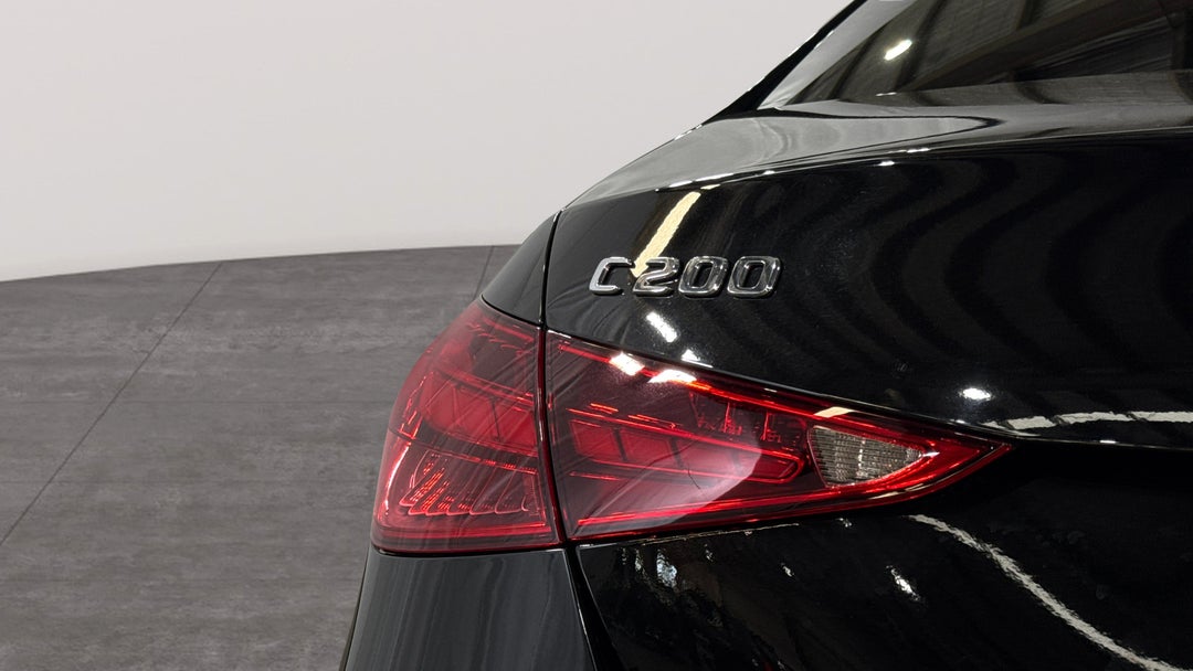 2022 Mercedes-benz C200 Mhev, Automatic, 52968 km, Badge (Boot Left Side)
