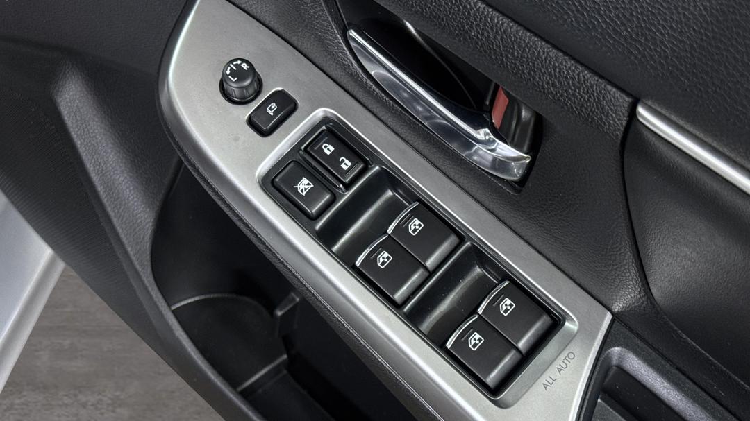 2016 Subaru Levorg 2.0 Gt-s (AWD), Automatic, 141217 km, Drivers Side Door Panel Controls