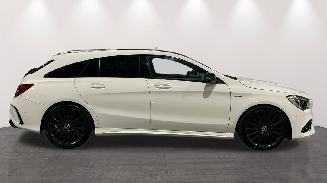 2017 Mercedes-benz CLA 250 Sport 4matic S/brake, Automatic, 98549 km, Right Side View