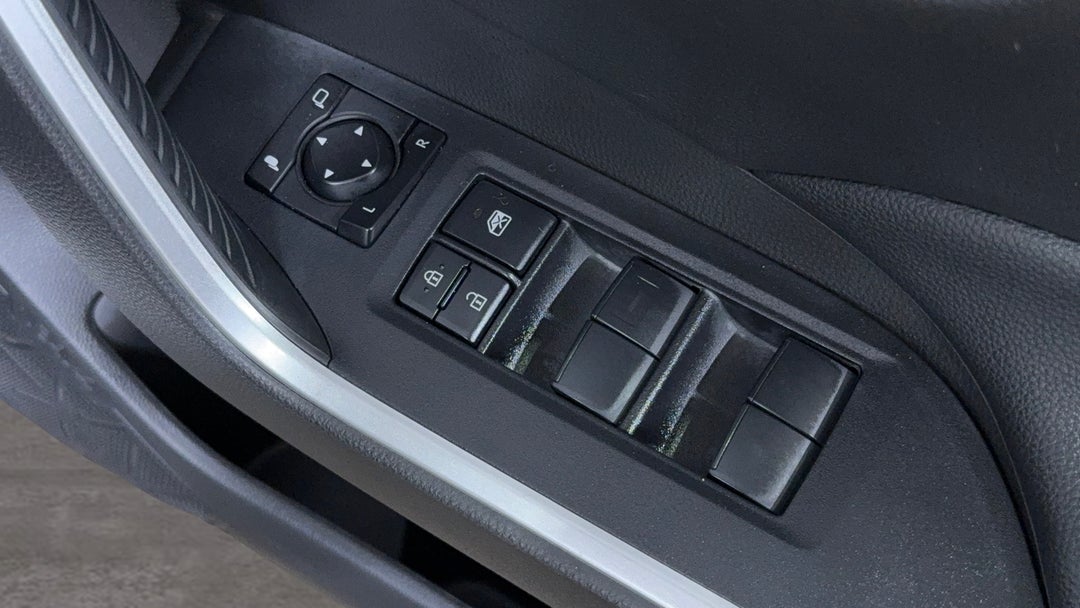 2020 Toyota RAV4 Gx (2WD) Hybrid, Automatic, 107619 km, Drivers Side Door Panel Controls