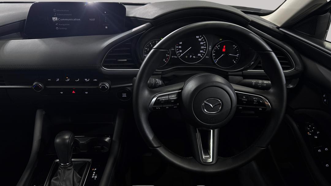 2025 Mazda 3 G20 Pure, Automatic, 9115 km, Center Console
