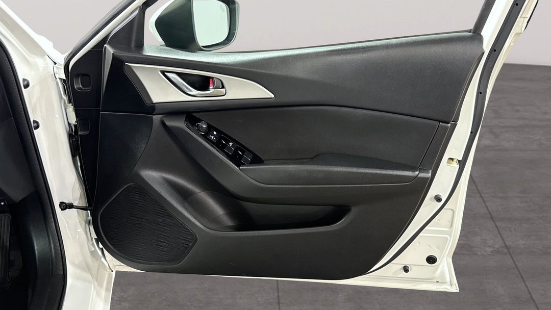 2017 Mazda 3 Sp25, Automatic, 131162 km, Speaker View