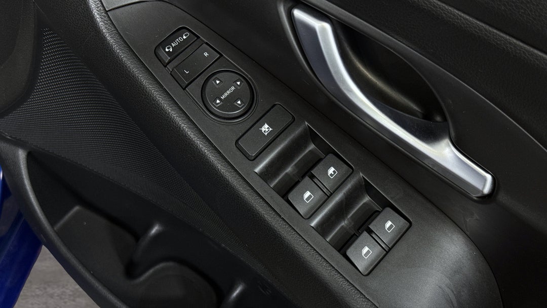 2018 Hyundai i30 Active, Automatic, 131802 km, Drivers Side Door Panel Controls