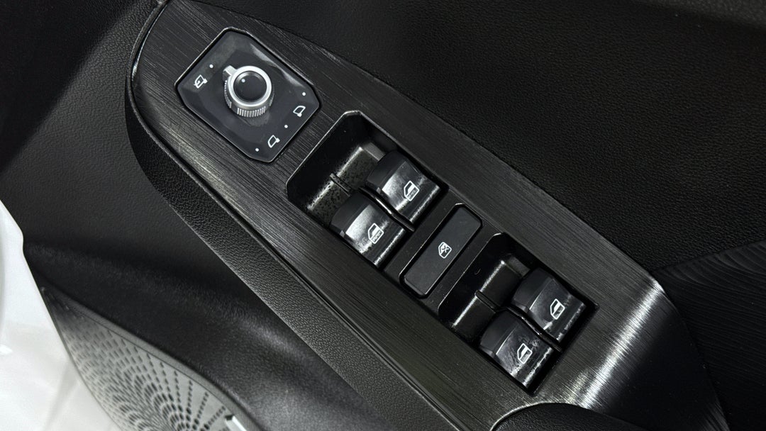 2022 GWM Haval Jolion Lux Hybrid, Automatic, 38921 km, Drivers Side Door Panel Controls