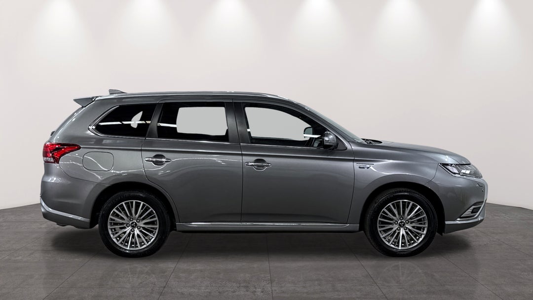 2020 Mitsubishi Outlander Phev Exceed 5 Seat (AWD), Automatic, 84513 km, Right Side View