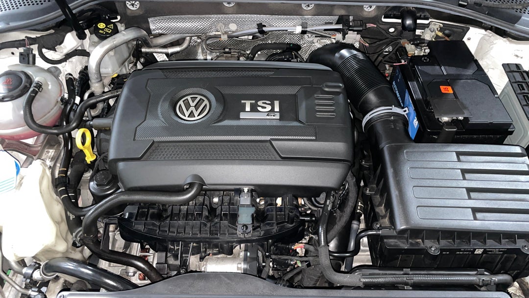 2019 Volkswagen Golf R, Automatic, 115230 km, Open Bonnet (Engine)