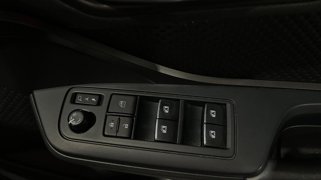 2018 Toyota C-HR (2WD), Automatic, 82458 km, Drivers Side Door Panel Controls
