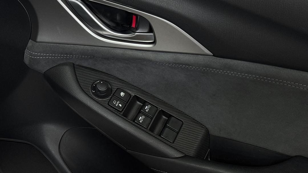 2024 Mazda CX-3 G20 Akari, Automatic, 23532 km, Drivers Side Door Panel Controls