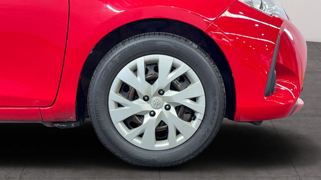 2018 Toyota Yaris Ascent, Manual, 78829 km, Right Front Wheel