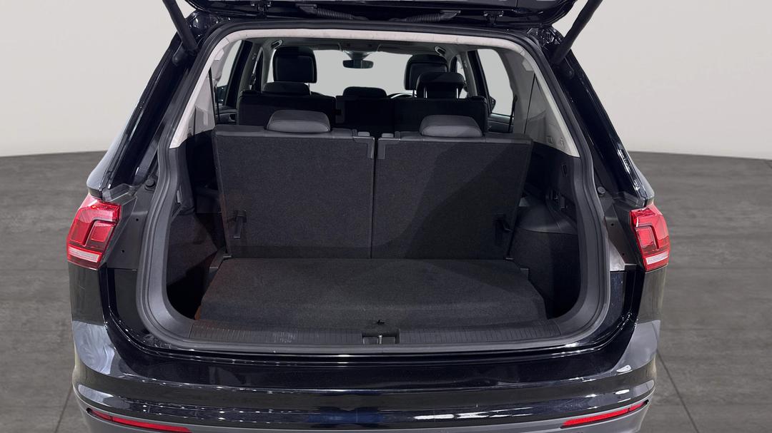 2020 Volkswagen Tiguan Allspace 132 Tsi Comfortline, Automatic, 57783 km, Boot Inside View