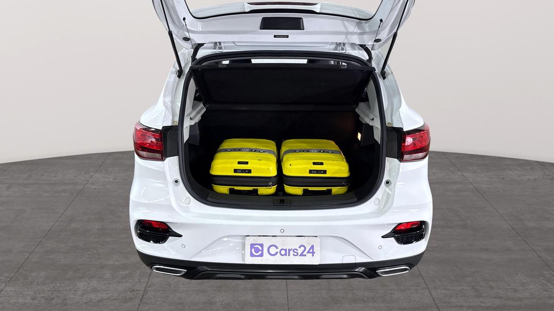 2021 MG Zst Excite, Automatic, 82645 km, Boot Inside View with Luggage