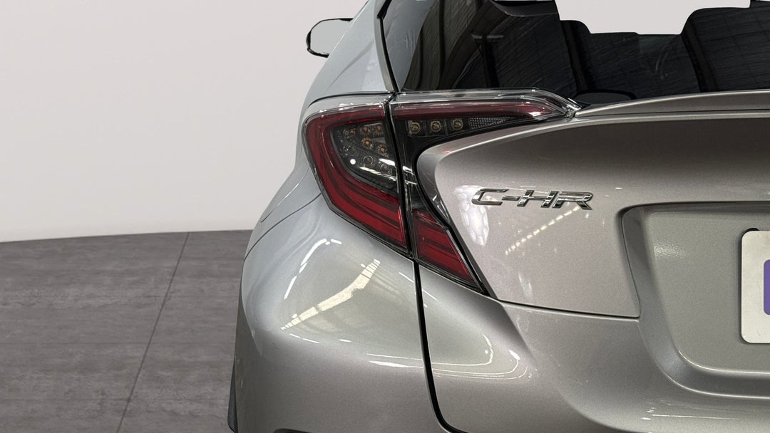 2017 Toyota C-HR Koba (AWD), Automatic, 107892 km, Badge (Boot Left Side)