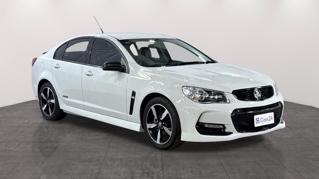 2016 Holden Commodore Sv6 Black Edition, Automatic, 160878 km, Right Front Diagonal (45- Degree) View