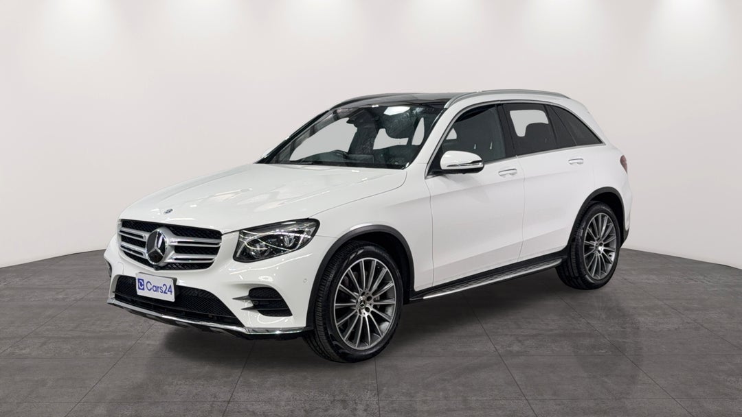 Left Front Diagonal (45- Degree) View