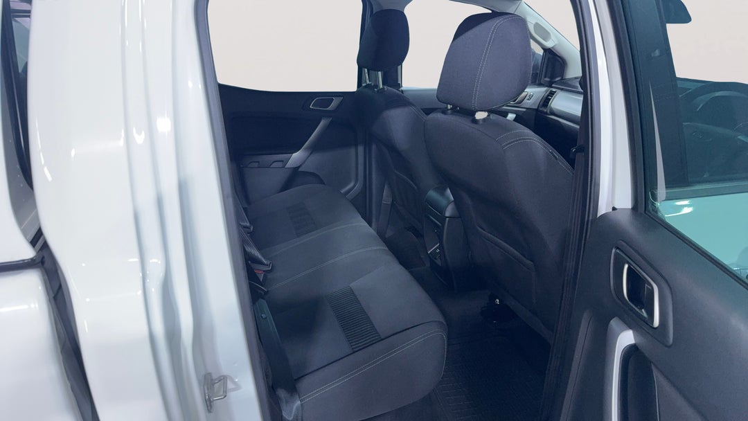 2020 Ford Ranger Xlt 3.2 (4x4), Automatic, 75543 km, Right Side Rear Door Cabin View