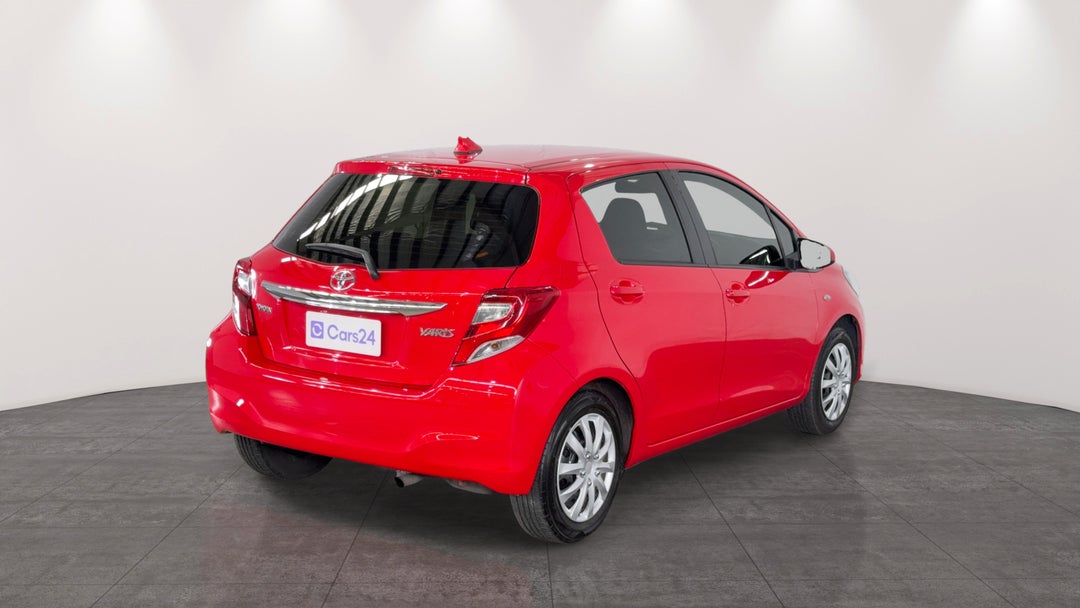 Right Back Diagonal (45- Degree) View