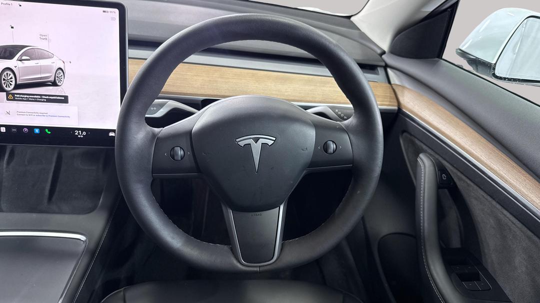 2022 Tesla Model 3 Long Range, Automatic, 23235 km, Steering Wheel Close-up