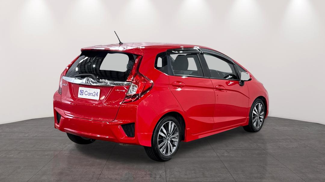 2015 Honda Jazz Vti-l, Automatic, 81613 km, Right Back Diagonal (45- Degree) View