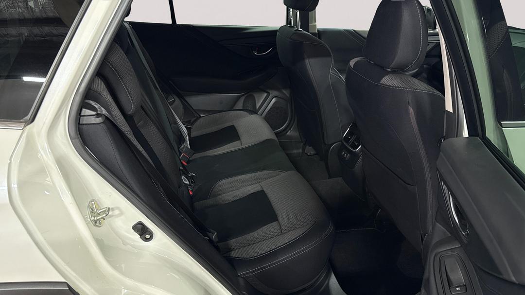 2021 Subaru Outback AWD, Automatic, 85753 km, Right Side Rear Door Cabin View