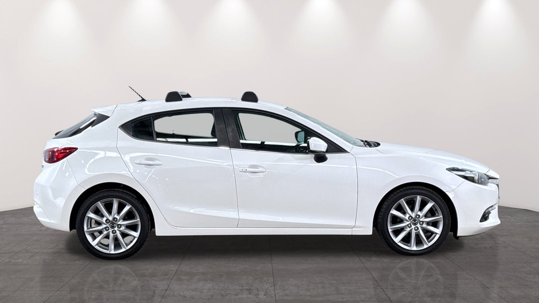 2017 Mazda 3 Sp25, Automatic, 131162 km, Right Side View