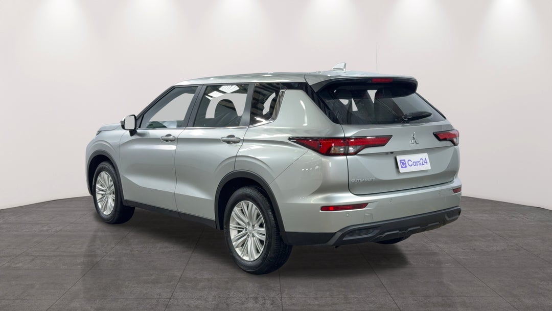 Left Back Diagonal (45- Degree) View