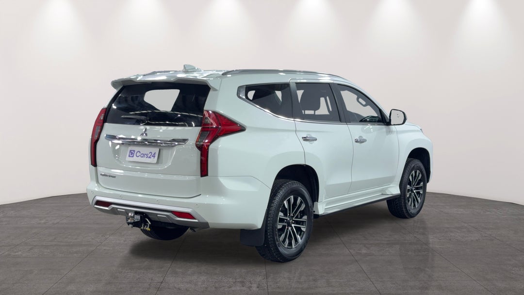2023 Mitsubishi Pajero Sport Exceed (4wd) 7 Seat, Automatic, 14126 km, Right Back Diagonal (45- Degree) View