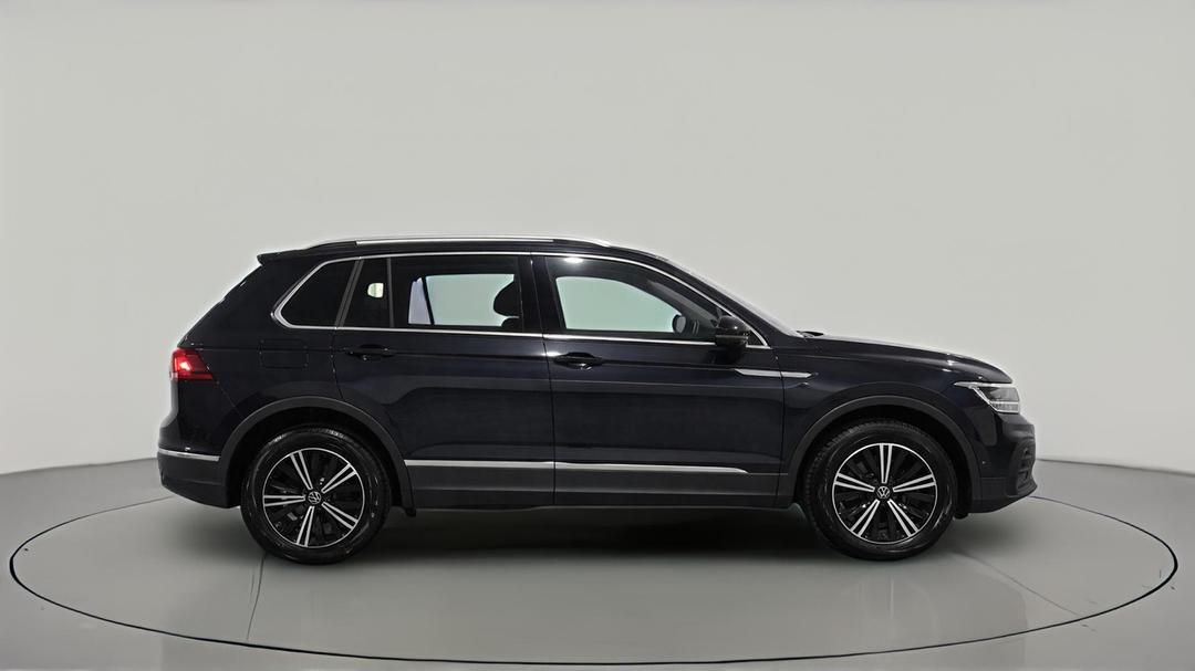 2021 Volkswagen Tiguan 132tsi Life, Automatic, 61764 km, Right Side View