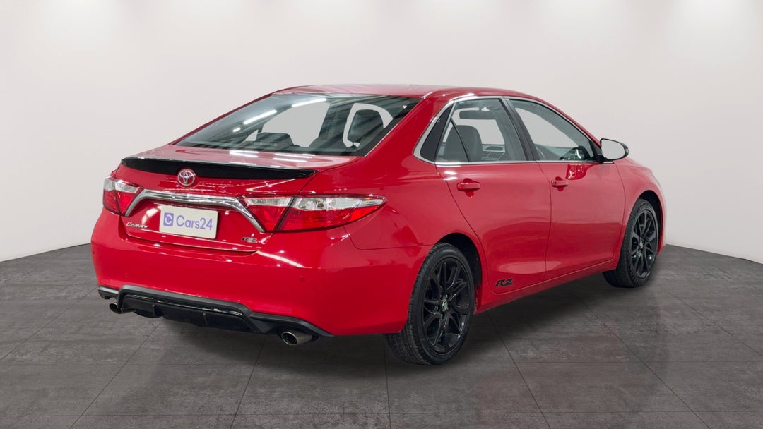 Right Back Diagonal (45- Degree) View