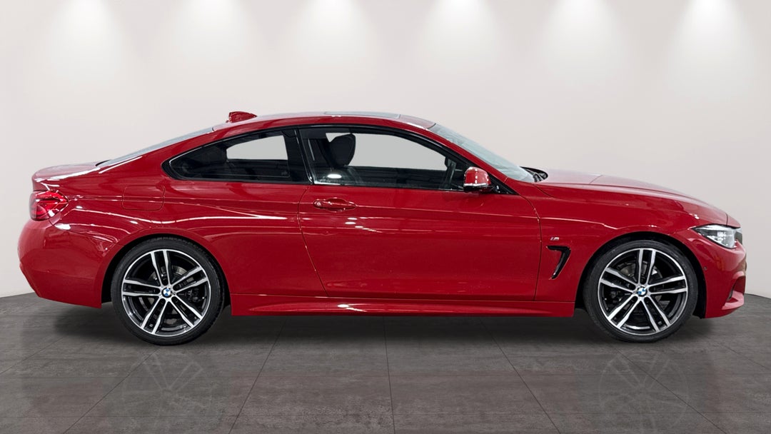 2017 BMW 420i M Sport, Automatic, 76757 km, Right Side View
