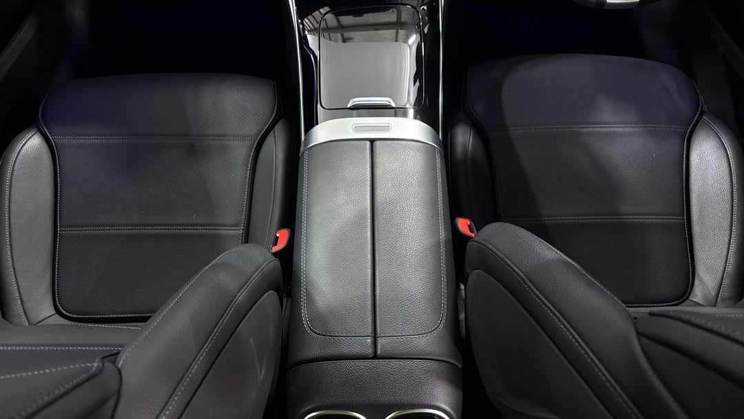 2022 Mercedes-benz C200 Mhev, Automatic, 52968 km, Center Console