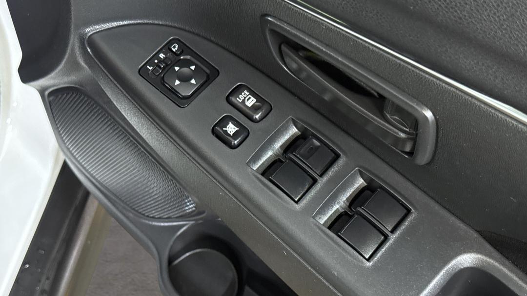 2023 Mitsubishi ASX Mr (2WD), Automatic, 16835 km, Drivers Side Door Panel Controls