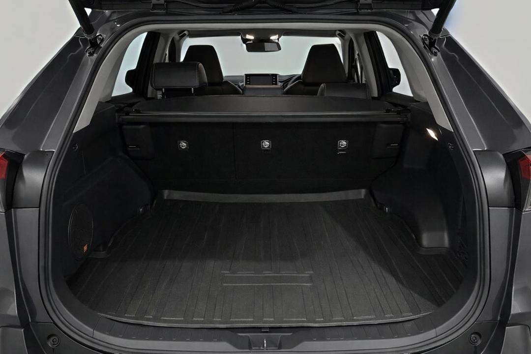 2021 Toyota RAV4 Cruiser (AWD) Hybrid, Automatic, 49840 km, Boot Inside View