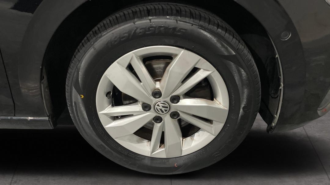 2019 Volkswagen Polo 85tsi Comfortline, Automatic, 135217 km, Right Front Wheel