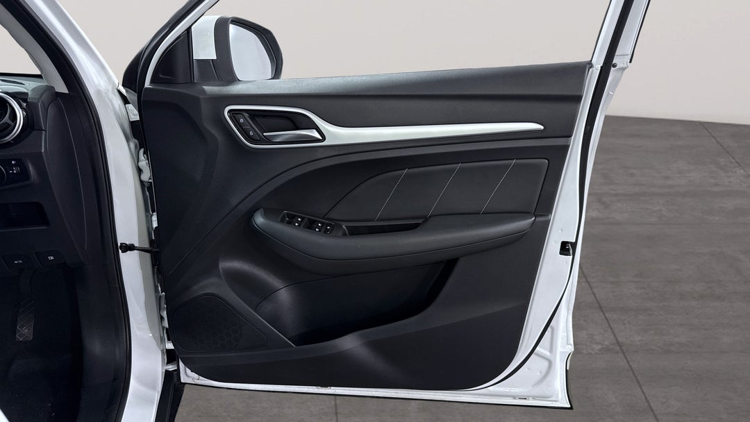 2024 MG ZS Excite, Automatic, 31225 km, Speaker View