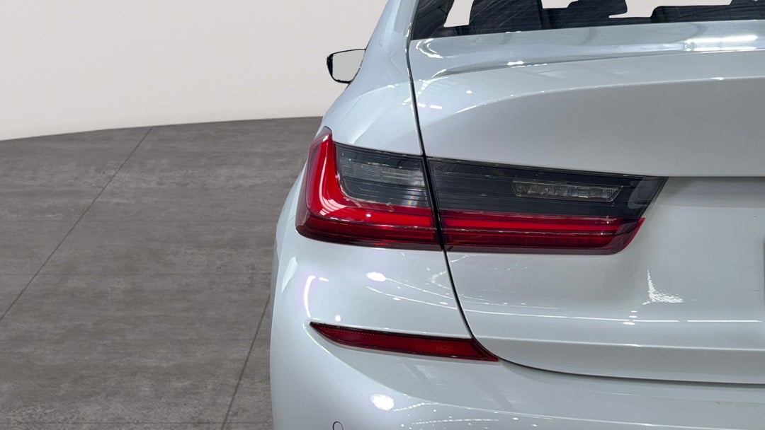 2022 BMW 3 30i M Sport, Automatic, 71167 km, Badge (Boot Left Side)