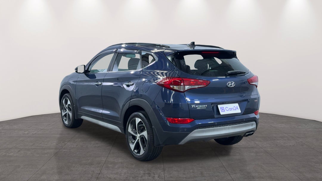 Left Back Diagonal (45- Degree) View