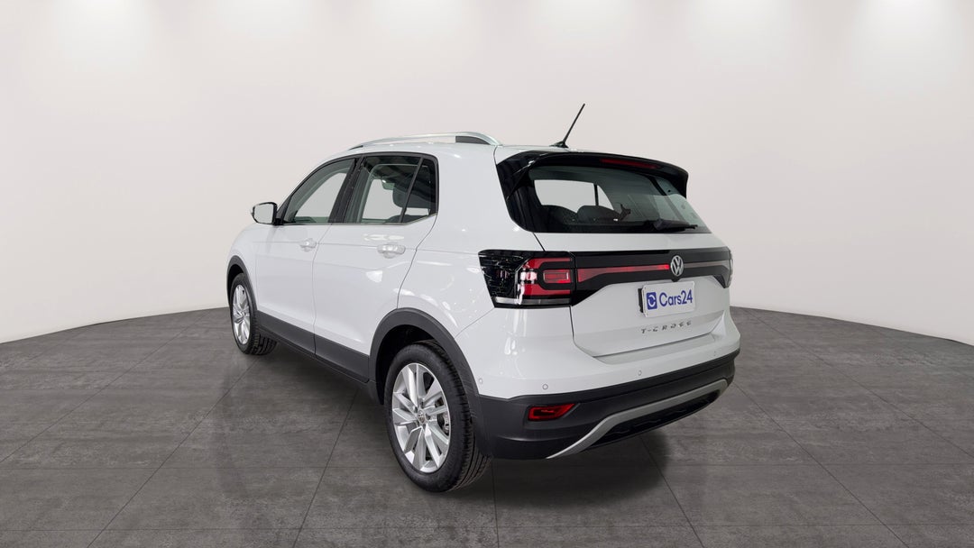 Left Back Diagonal (45- Degree) View