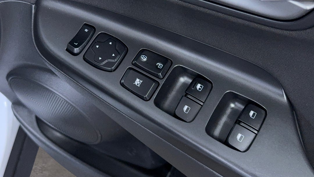 2020 Hyundai Kona Active (FWD), Automatic, 88013 km, Drivers Side Door Panel Controls