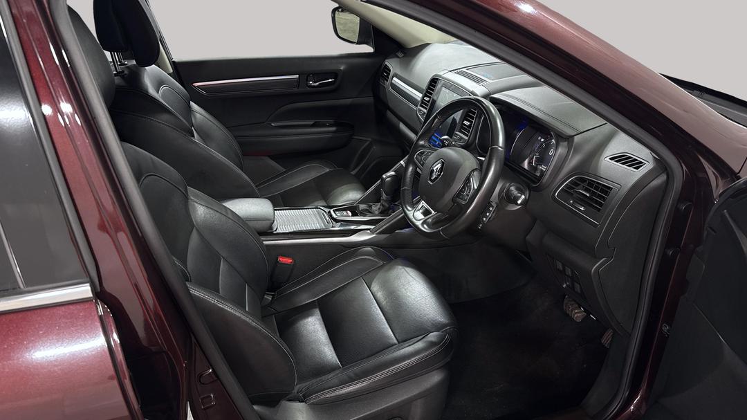 2023 Renault Koleos Zen (4x2), Automatic, 59420 km, Right Side Front Door Cabin View