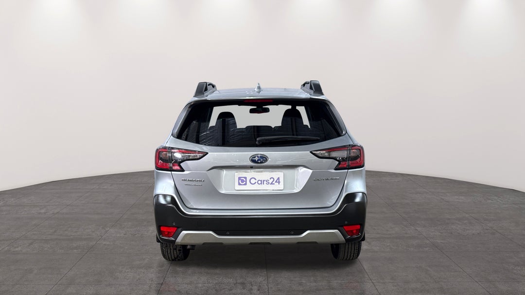 2020 Subaru Outback AWD, Automatic, 84367 km, Back/Rear View