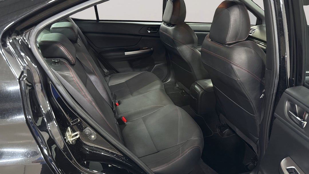 2015 Subaru WRX Premium (AWD), Manual, 92144 km, Right Side Rear Door Cabin View