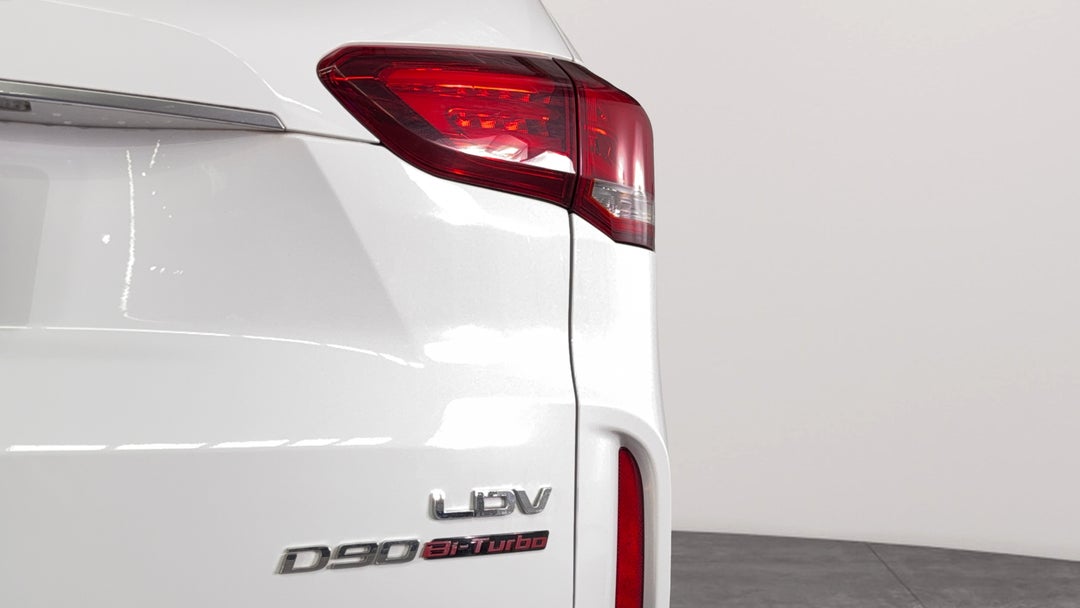 Badge (Boot Right Side)